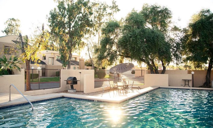 Tucson Condo | Modern, Cozy Tucson Retreat ⭐️ Central, Pool/Hot Tub, Ground-Level