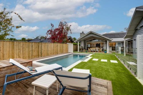 Havelock North House | Modern Deluxe - Havelock North Holiday Home