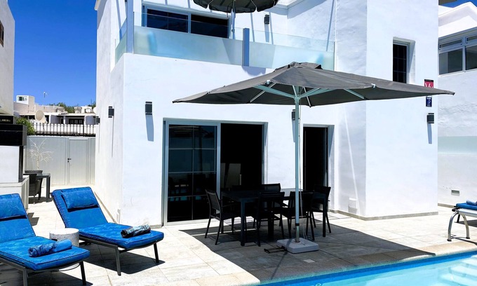 Puerto del Carmen Villa | Modern detached villa with private heated pool in the heart of Puerto Del Carmen