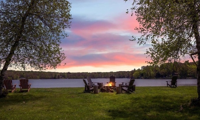 Pocono Lake Ski Chalet | Modern Direct Lakefront Home in the Poconos