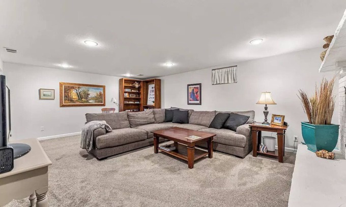 Longmont House | Modern Downtown Oasis ~ Sunny Garden ~ King Beds!n