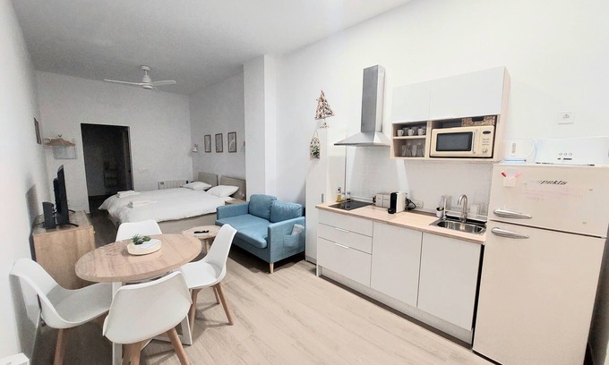 La Xerea Apartment | Modern downtown studio walking to Atocha