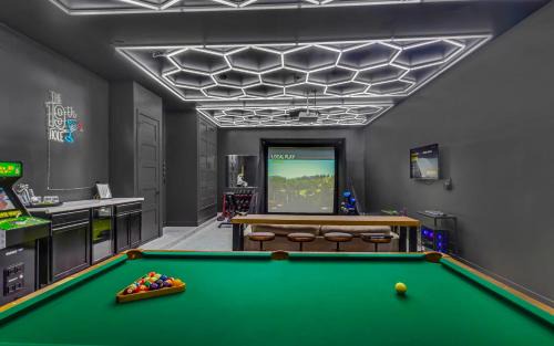 Southwest Village House | Modern Dreamland in Old Town