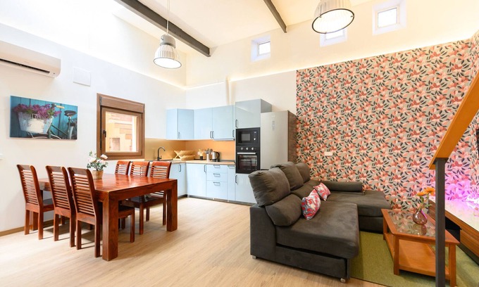 Almenara Apartment | Modern Duplex with 2 Bedrooms, Fitted Kitchen - Comfort and Style