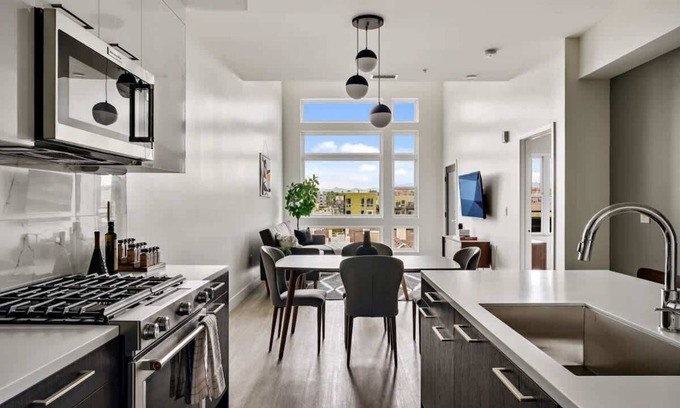 Highland Condo | Modern Eclectic Penthouse Loft | Zuni Lofts