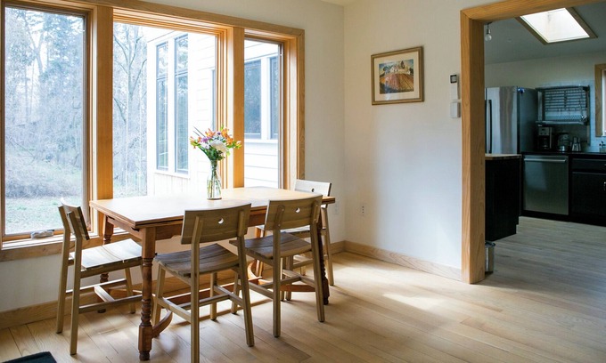 Madison House | Modern Eco House in Nature 10 min from UW/Capitol