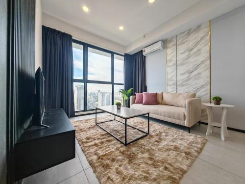 George Town Apartment | Modern Elegance - Urban Suites by Ocean Luxe