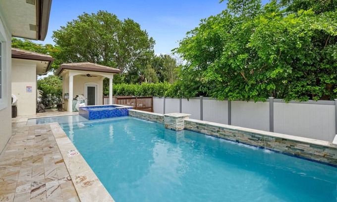 Sunrise House | Modern Estate + Heated Pool, HotTub & Game Room!