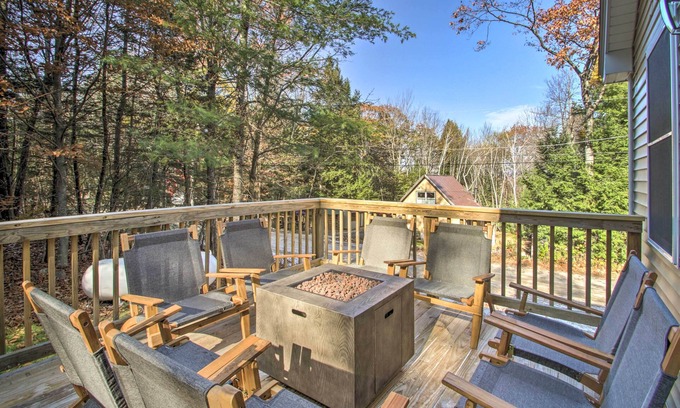 Conway House | Modern Family Home ~ 10 Mi to Ski Cranmore Mtn!