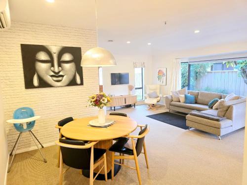 Clive House | Modern family oasis in Clive