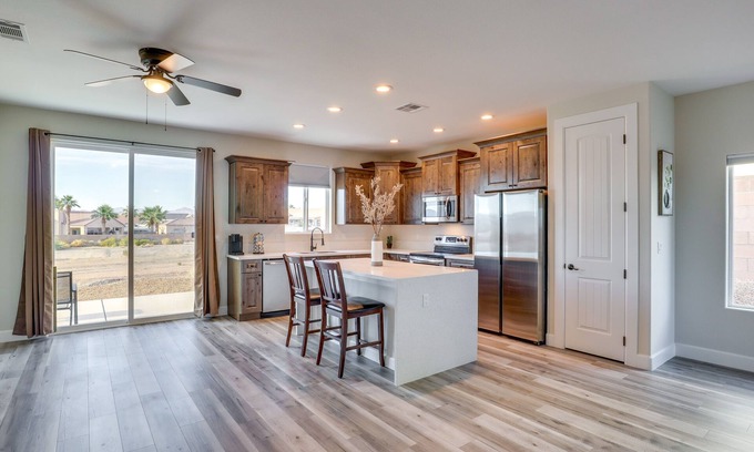 Fort Mohave House | Modern Fort Mohave Home w/Patio & Grill!