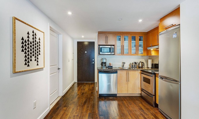 Ville-Marie Apartment | Modern Furnished Loft Apartment- Old Port Montreal