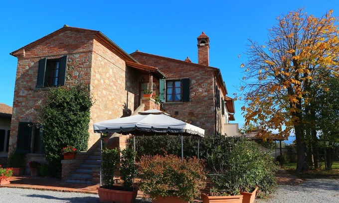 Foiano della Chiana House | Modern holiday home with pool