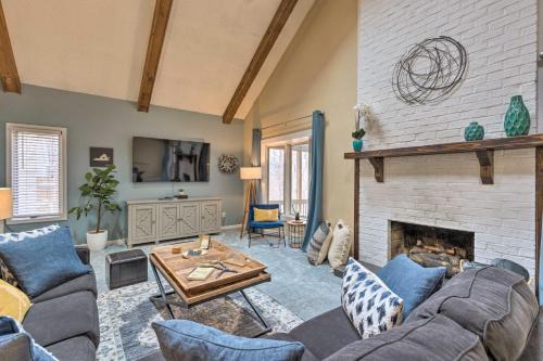 McGaheysville House | Modern Home Deck, BBQ, Games, Fire Pit, and More!