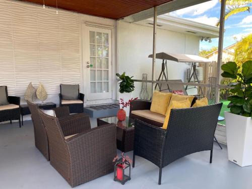 Fontainebleau House | Modern Home, Excellent Location Miami