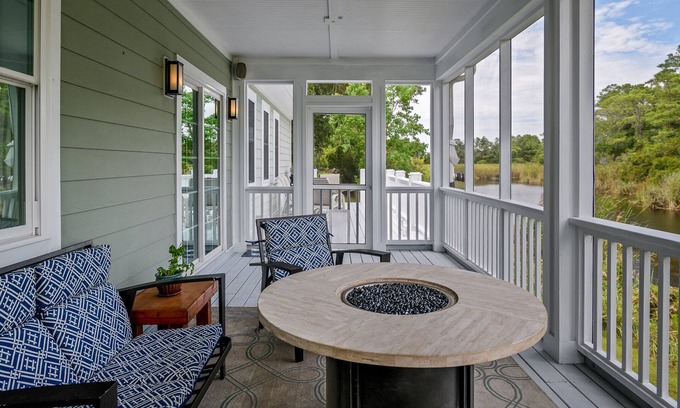 Southport House | Modern Home for the Perfect NC Coastal Experience