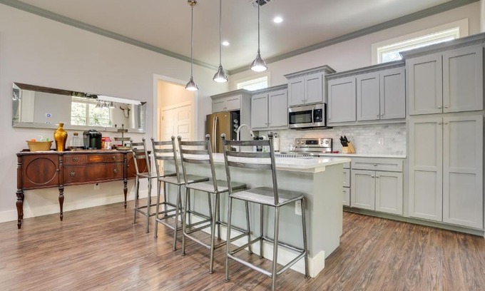Near East Side House | Modern Home Less Than 1 Mi to Dwtn San Antonio and Riverwalk