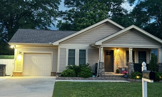 Greenville - Spartanburg House | Modern home minutes from Dt & Main St. with Bikes