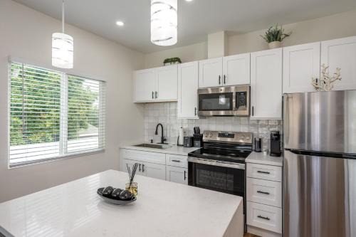 Logan Heights House | Modern home near Downtown San Diego