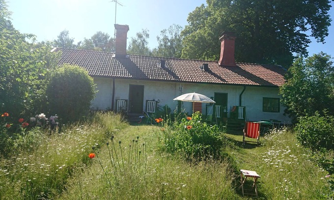 Skebobruk Cottage | Modern home with history from the 18th century - 50 m2