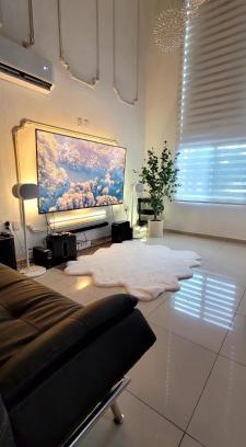 Tepic House | Modern Home with Parking 3ACs, 1King & 3Queen Beds Netflix PayPerView