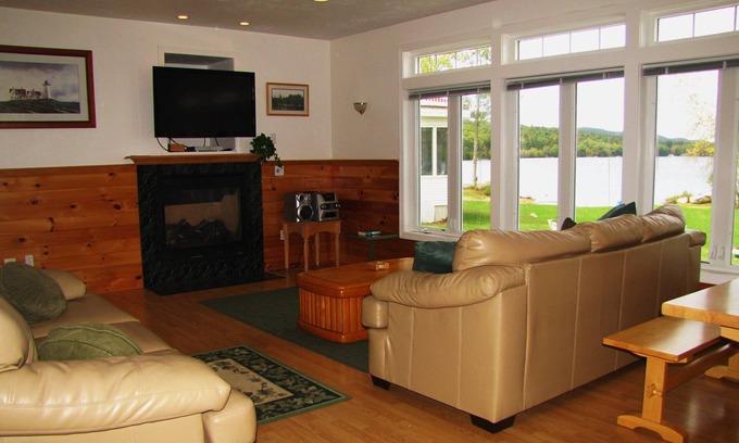 Meredith House | Modern Lakefront 4 Bdrm, 3 Bath, Home Close To Meredith Center, Beautiful Views