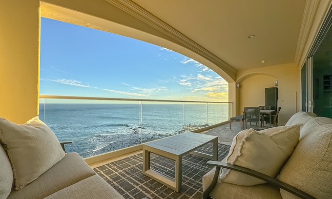 Rosarito Condo | Modern-LasOlasCondo-Pools&Jacuzzis-6thFLR-Rosarito