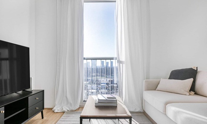 Vienna Apartment | Modern Leopoldstadt 1BR w/Rooftop & BBQ, near Metro U2, by Blueground