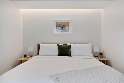 Highland House | Modern Lifestyle Loft with View - Zuni Lofts