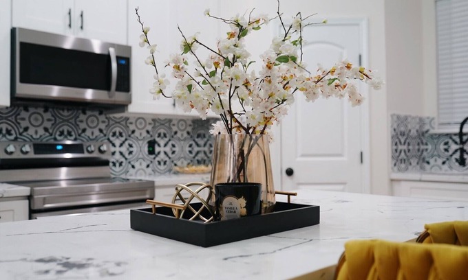 Little Woods House | Modern Luxury 3-bedroom house with WiFi and AC in delightful New Orleans.