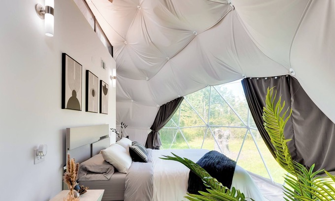 Monticello Apartment | 'Modern Luxury' Geodome w/ Private Deck!