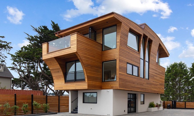 El Granada House | Modern Luxury Ocean Front Home