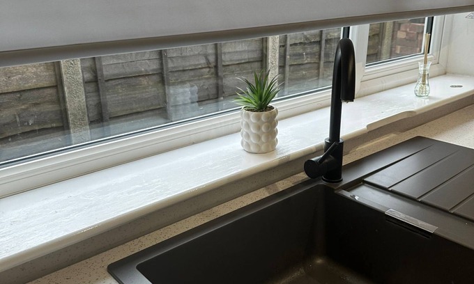 Belle Vue House | Modern luxury stays in this lovely 3 bedroom house