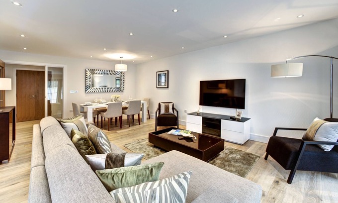 Swiss Cottage Apartment | Modern, Luxury Two-Bed Apartment with Private Patio