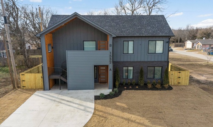 Tulsa House | Modern Masterpiece in Downtown Tulsa-Sleeps 6