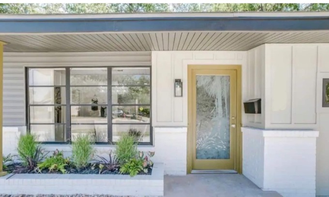 Norman House | Modern Norman Retreat