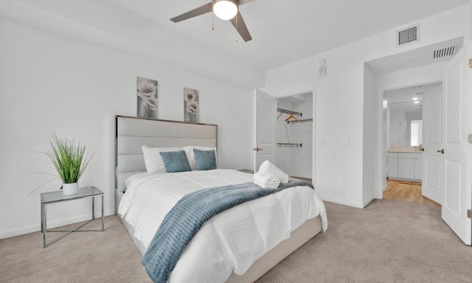 Miramar Apartment | Modern Oasis Stylish Getaway