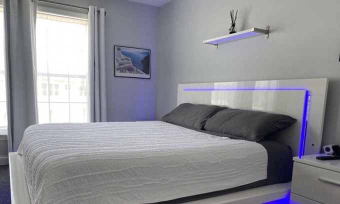 Medford House | Modern Oasis Townhouse King Bed, Near Boston Attractions