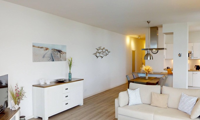 Pelzerhaken Apartment | Modern penthouse apartment close to the beach with sea views
