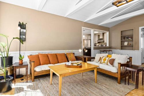 Northeast Raleigh House | Modern Rancher in the Woods