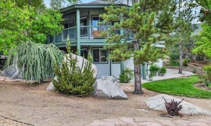 Castle Glen Estates Ski Chalet | Modern Relaxation at Castle Glen Gem Big Bear Lake