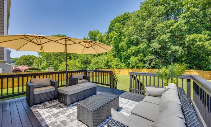 Montrose House | Modern Richmond Home w/Deck, Close to Downtown!