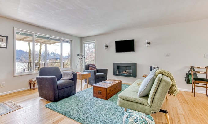 Stevenson House | Modern, river-view home with 2 decks, Ping-Pong, fireplace & washer/dryer
