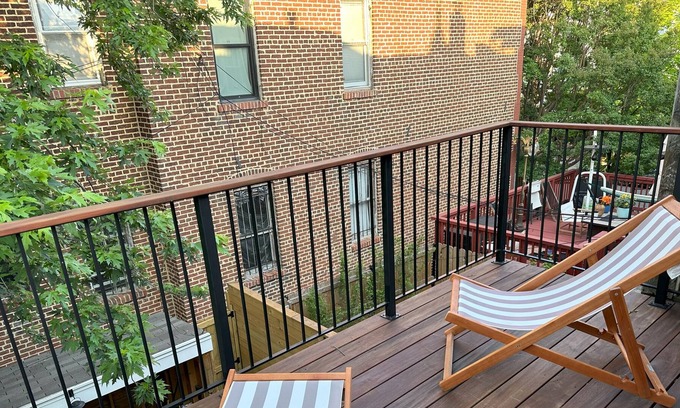 Bloomingdale House | Modern rowhouse in historic Bloomingdale NW DC; 2-office; 3-bed; 3.5-bath; gym