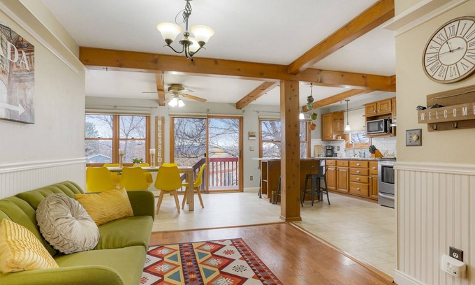 North Central Westminster House | Modern Rustic Home| 3BD&2BA | Denver&Boulder