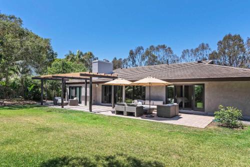 Montecito House | Modern Serenity Luxury with Expansive Backyard