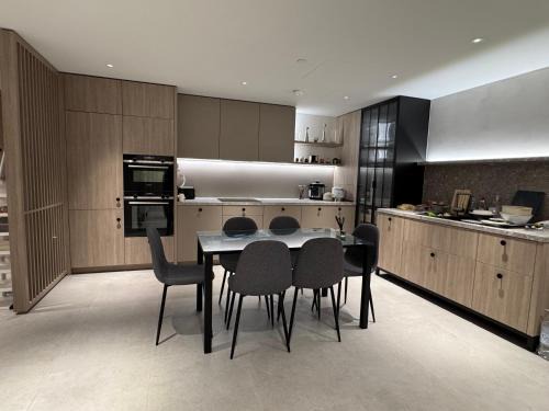Moffat Apartment | Modern Serviced Apartment in Kings Cross Central London