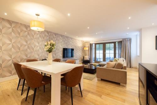 Swiss Cottage Apartment | Modern, Spacious Home with Patio
