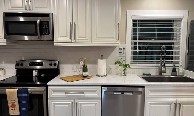 Mount Dora Apartment | Modern studio 4mins from downtown Mount Dora