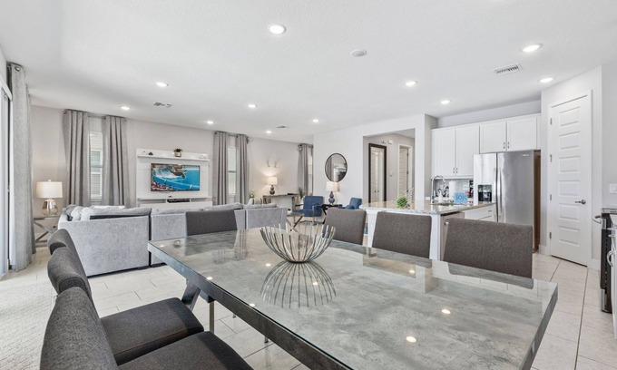 West Kissimmee House | Modern, Stylish Vacation Home Near Disney